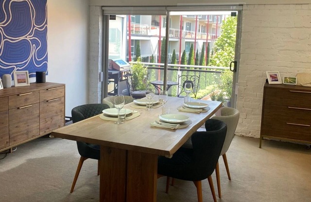 Boxwood IXL Lux Hobart Waterfront Entire Loft in Hobart, Australia