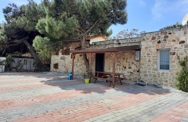Bozcaada Yesilyol Tasev