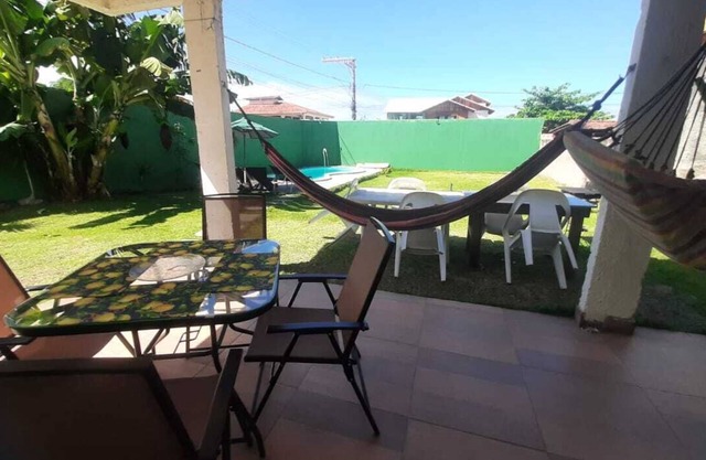 Vá a pé pra Praia, Piscina, Wifi