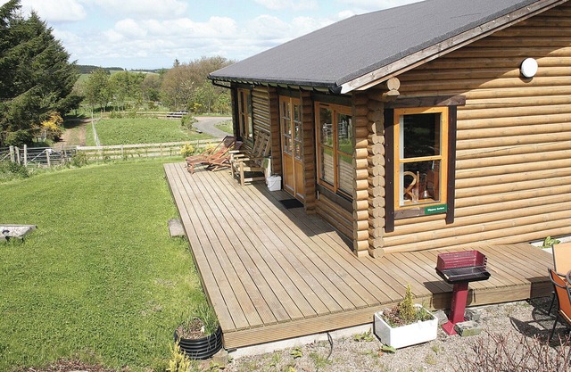 Bracken Log Cabin - S4468