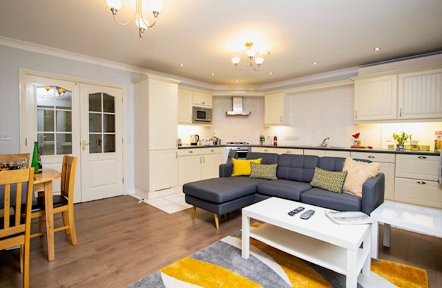 Bracknell Spacious Ground Floor Apartment