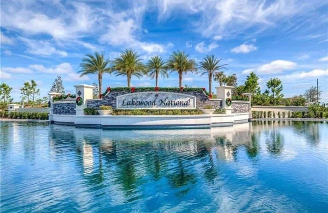 Bradenton/ Lakewood National golf community -Commander Golf Course - Hole #11