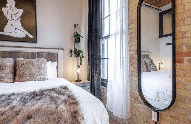 Bradshaw Lofts: The Brixton - King
