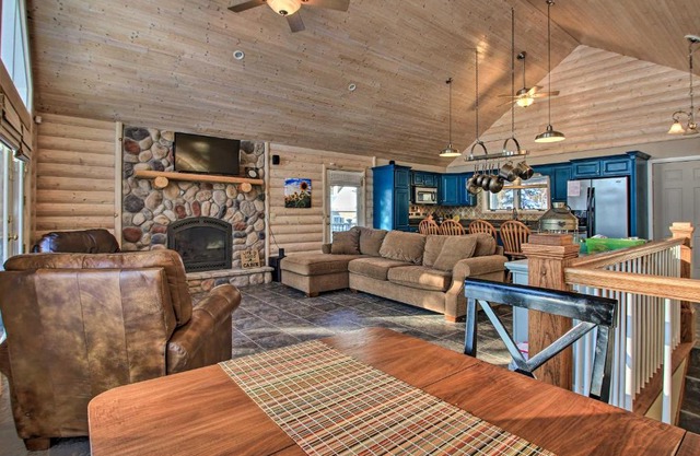 Brainerd Cabin on Camp Lake with Boat Slip and Dock!