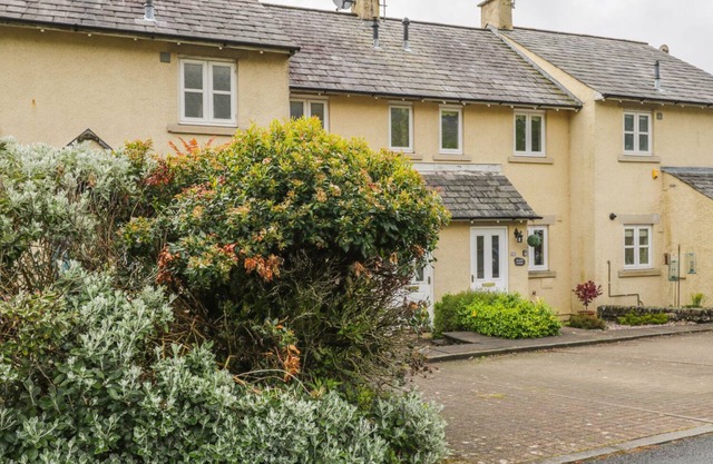 BRAMBLE COTTAGE, admite mascotas, con un jardín en Sedbergh, Ref 3802