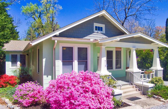 Casa Bramley: 3 Blk. Camina hasta DWTN Hendersonville-restaurado con amor