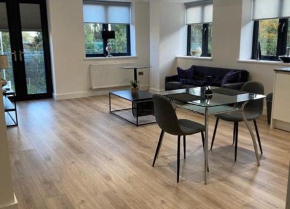 Brand new 1 bed apartment near NEC with gym