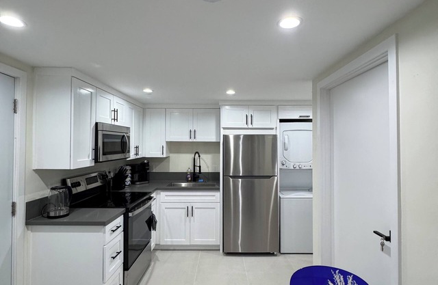 Brand New 1BR Home Perfect location