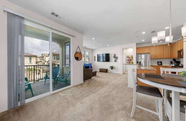 Brand New 2 Bedroom Luxury Townhouse