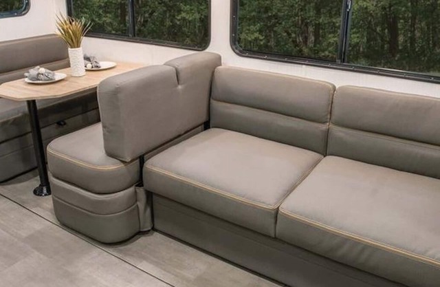 Brand new 2024 bunkhouse model, perfect for family camping. Sleeps 6-8