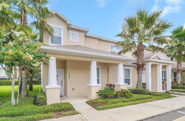 Brand New 3 bed Modern Town Home On a Luxury Development Close to Disney