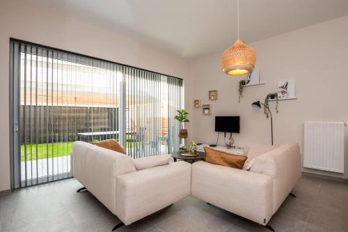 Brand new apartment with garden and parking
