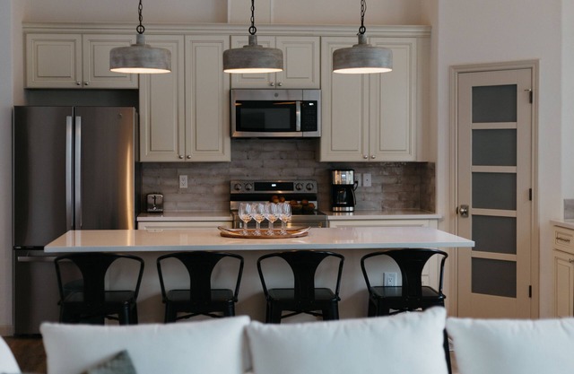 Brand new, beautiful house! Minutes from downtown !
