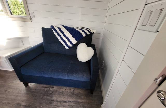 BRAND NEW Blueberry TINY House Stand-Alone Studio w/AC. Cozy Slice of Heaven!