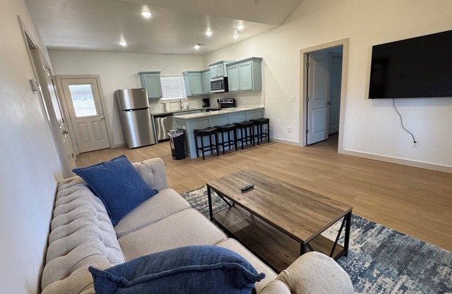 Brand New Charming 2B/2B in Chickasha, Near Downtown!