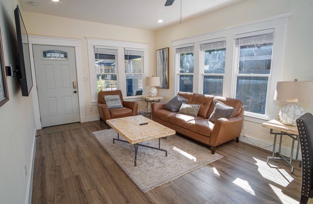 Brand New Craftsman 2br/2ba Home in Denver Heights