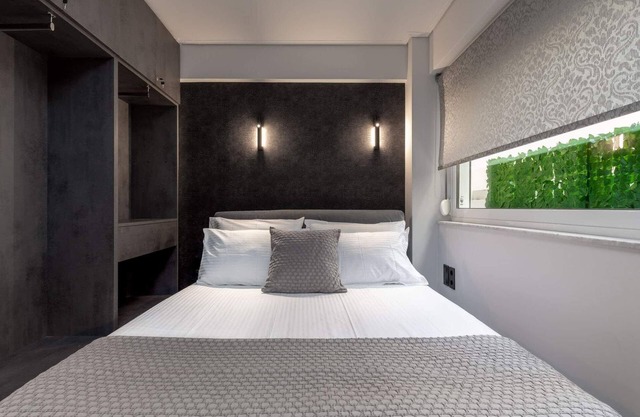 Brand-New , Delux apt in Central Athens!