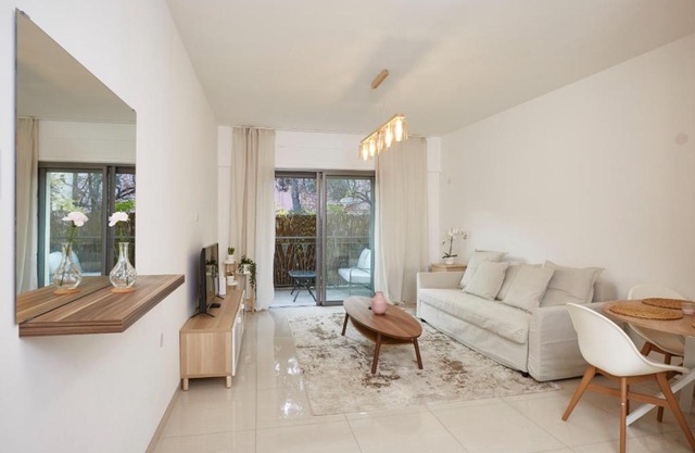 - Brand New Flat Haneviim Street -