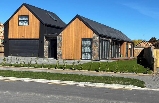 Brand New Large Modern House in Christchurch close to all amenities