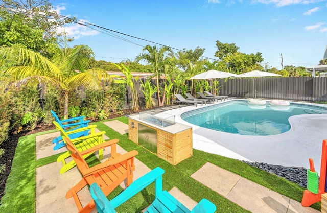 Brand new listing, Heated Pool, Fire Pit, Games, 15 Min to the beach & Las Olas