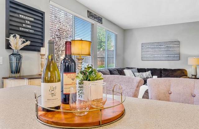Brand New Listing – Windsor “Winetopia” Getaway
