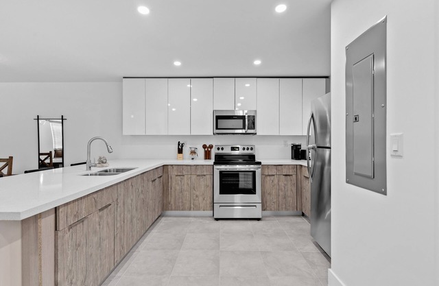 Brand New Luxurious 2 Story in the Heart of Miami!