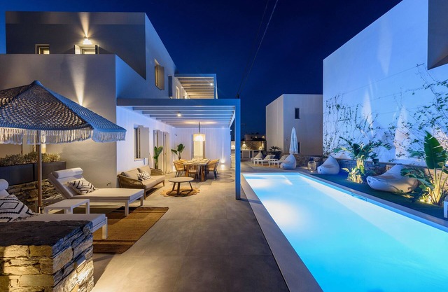 Brand-New Luxurious Private Seafront Villa with Private Pool right on the sea