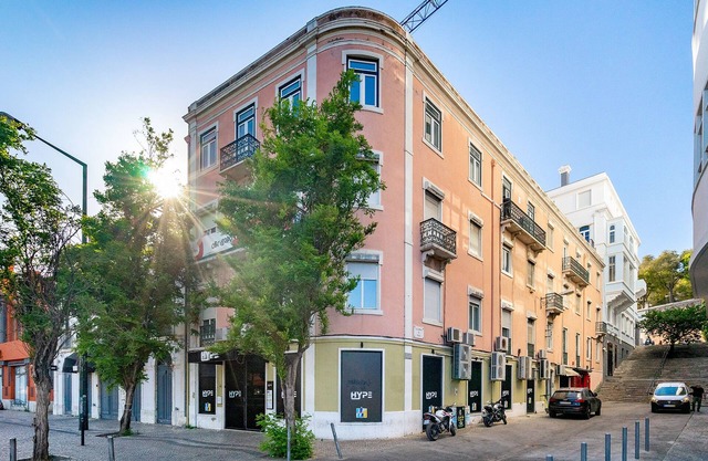 Brand new luxury apartment riverside