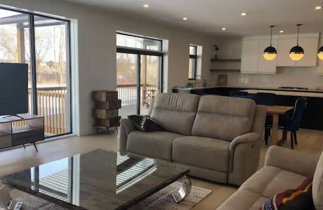 Brand new luxury house