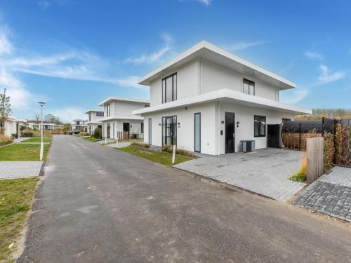Brand new luxury villa on a small-scale park with its own jetty