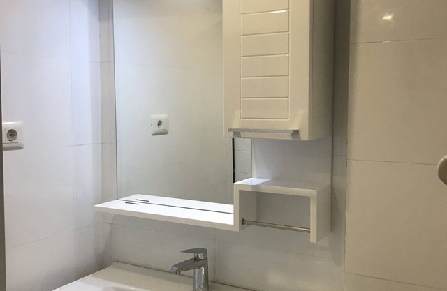Apartamento maduro a estrenar en zona de lujo