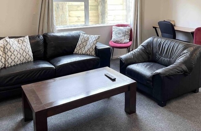 brand new!peaceful!@Churton park