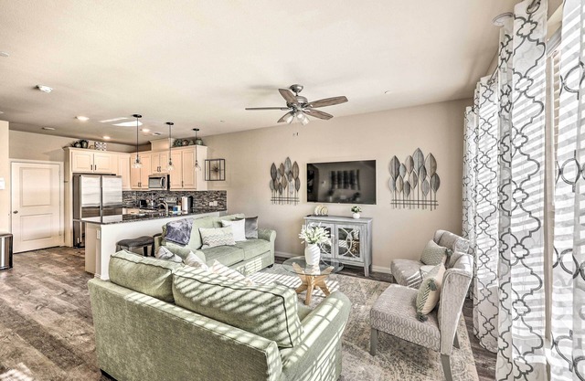 Brand-New Townhome Near UNT/TWU & The Square!