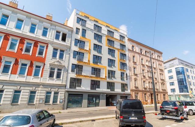 Brand new two room apartment #34 with free secure parking in the center