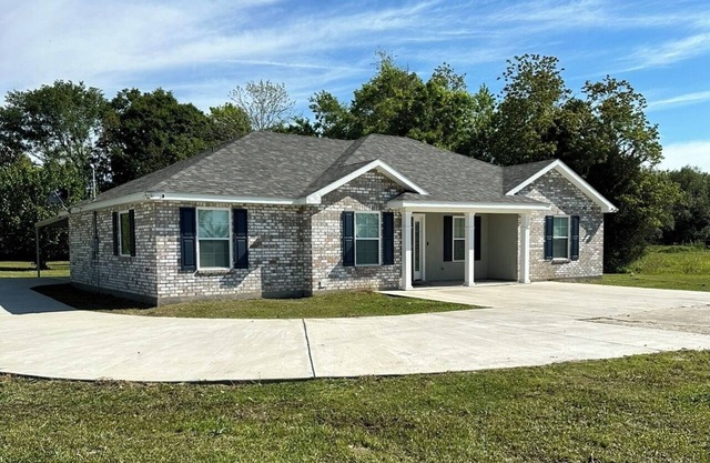 Brand New Upscale 3bed/2bath Home in Church Point, LA!