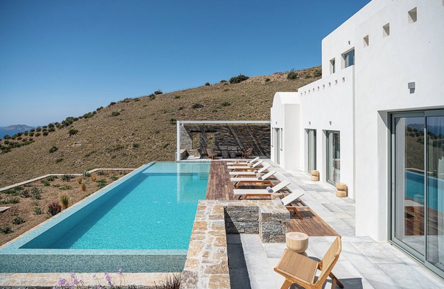 Brand new Villa with amazing sea views and hammam