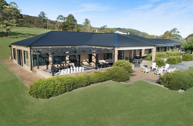 Branga Park: Classically Colonial