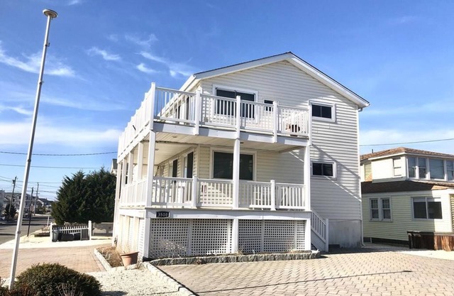 Alojamiento de 3 habitaciones en Brant Beach