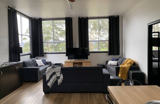 Branxholm Lodge 2-12 people only 8km from Derby