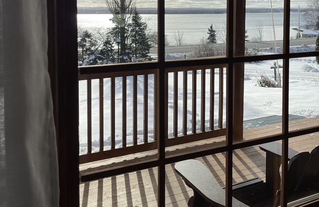 Bras d'Or Lakes Log Cabin