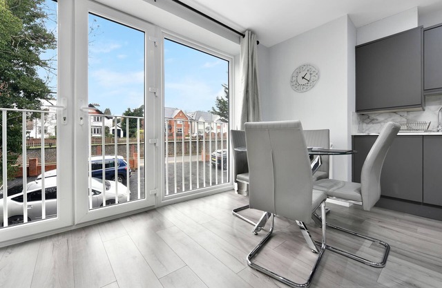 Braywick Serviced Apartments by Ferndale Apt 06