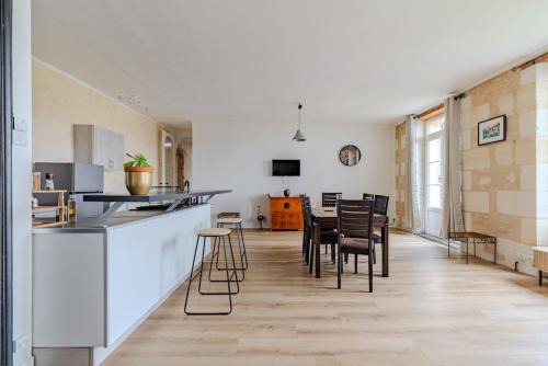 Break in Blaye apartment