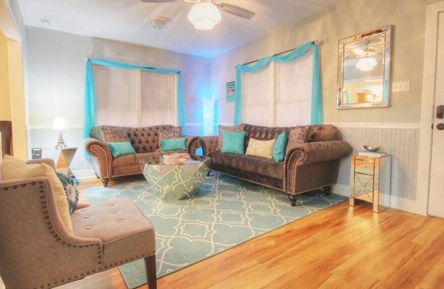 Breakfast at Tiffani's - A Posh & Glamorous Stay