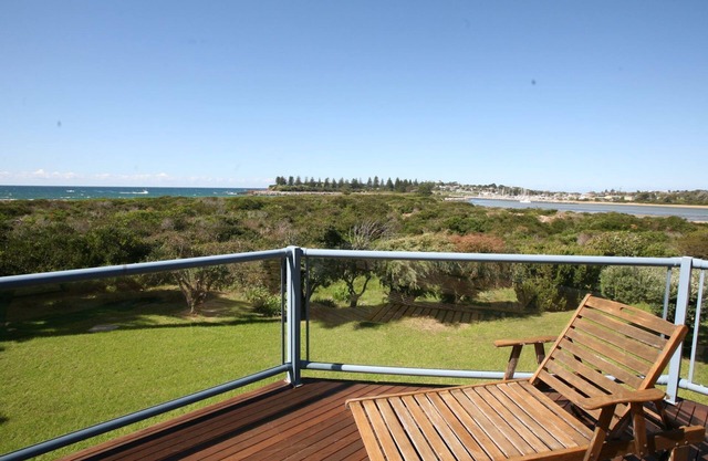 BREAKWATER 1 - 1 Narira Street- Beachfront, excelentes vistas, cerca de tiendas y río