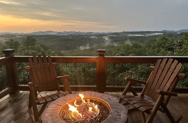 Breath Taking - Long Range Mountain Views & Lake Blue Ridge at Your Finger Tips!