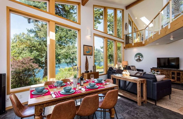 Breathtaking Lake Front Home W/ Private Dock, Amazing Views, and Fire Pit