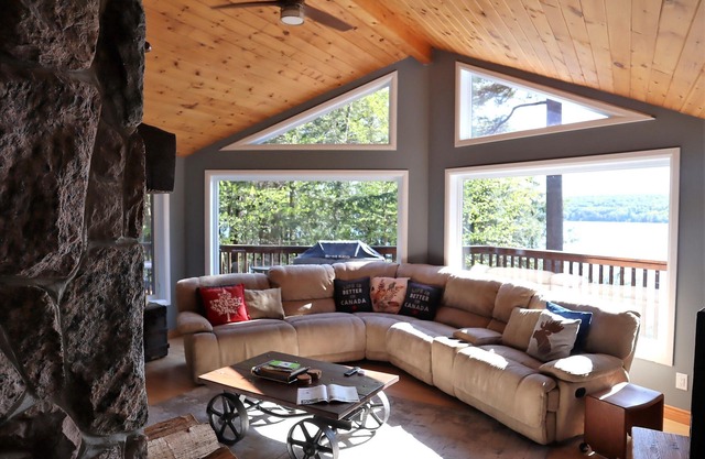Breathtaking Views | Cozy Waterfront Cottage