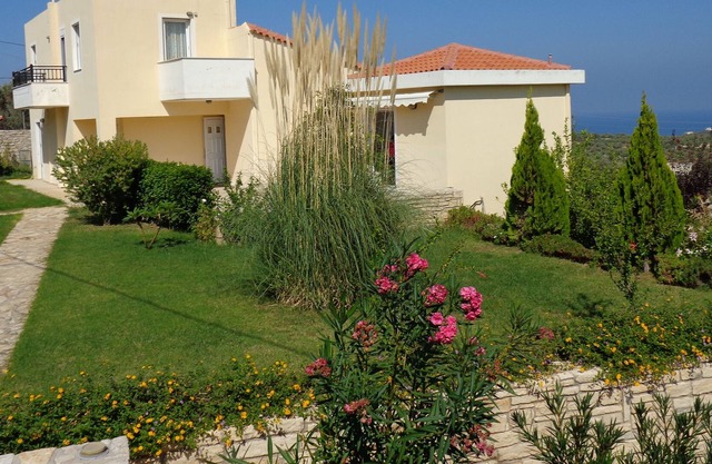 IMPRESIONANTE CASA CON VISTA CERCA DE LA PLAYA CON WI-FI Y PISCINA PRIVADA