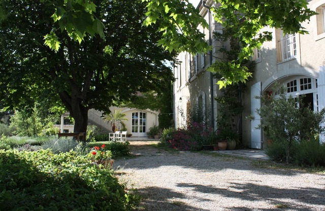 Breathtaking views of Mont Ventoux and the Rhone Valley in a characterful farmhouse