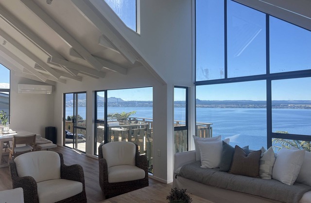 Breathtaking views + Space for the whole family